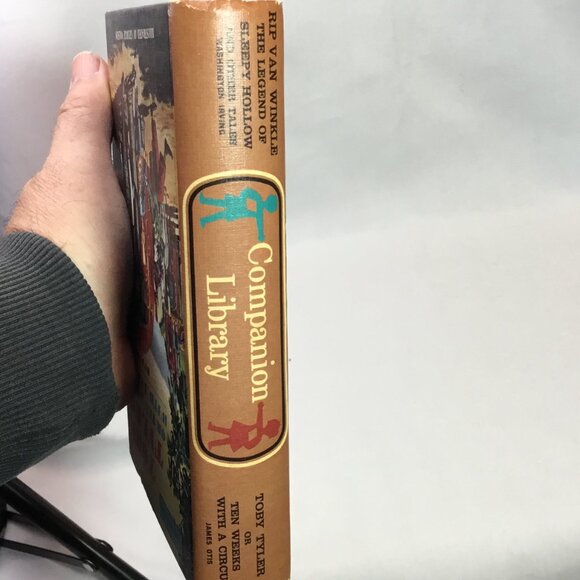 The Legend of Sleepy Hollow and Ten Weeks with a Circus Companion Library Novels - Picture 3 of 9